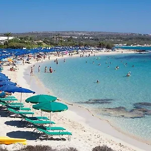 https://villa-carmel.hotelsatayianapa.com